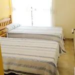 Appartement Charming In With Shared Pool