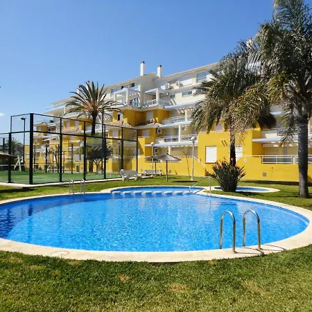 Charming In With Shared Pool *