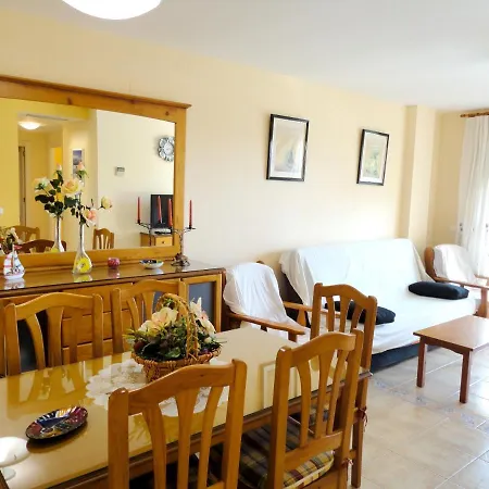 Appartement Charming In With Shared Pool