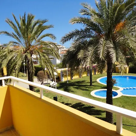 Charming In With Shared Pool Appartement