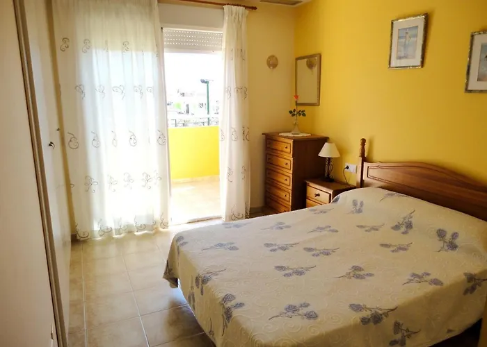 Apartman Charming In With Shared Pool *