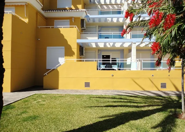 Charming In With Shared Pool Апартаменти Денія