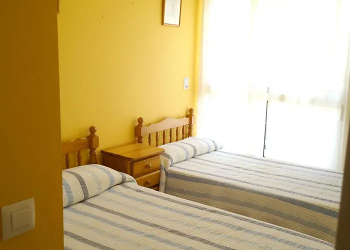 Charming In With Shared Pool Apartman *