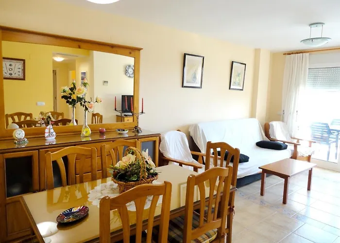 Apartamento Charming In With Shared Pool