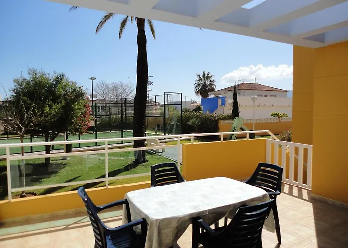 Charming In With Shared Pool Apartament *