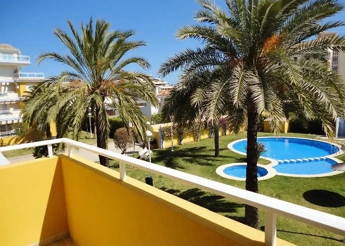 Charming In With Shared Pool Apartamento